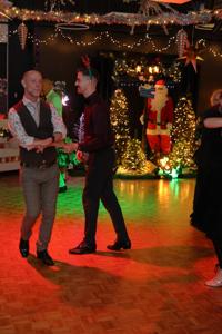 2e Kerstbal (070)